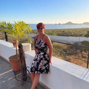 Meet your Posher, Lorraine